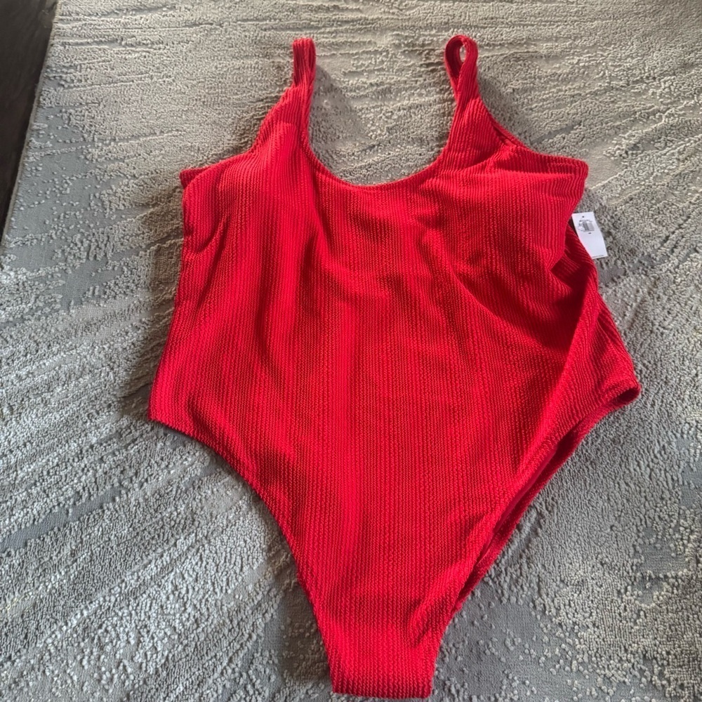 Old Navy one piece bathing suit red textured stripe 3X new
